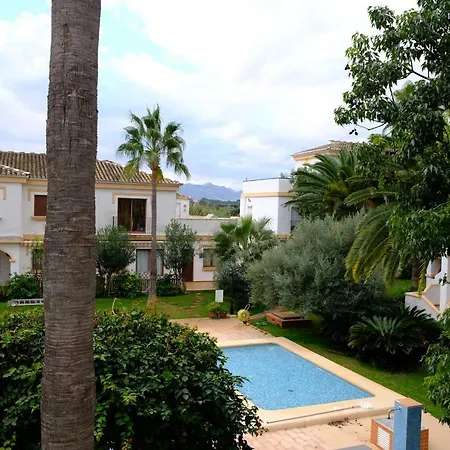 El Patio V מלון דירות