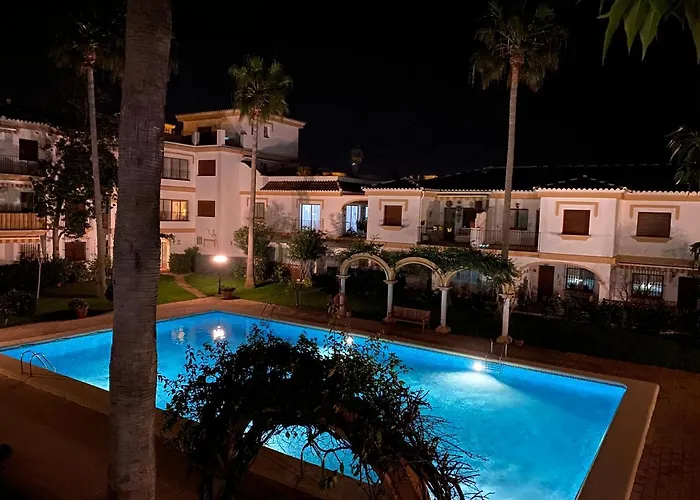 El Patio V 3* دينايا